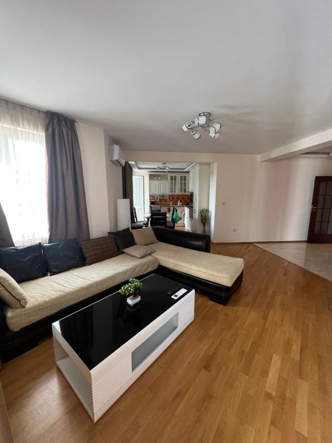 Chaika Sea Apartment Varna Esterno foto